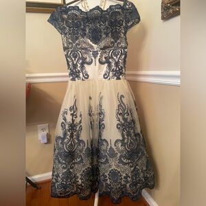 NWT Chi Chi London Lace Tule Dress size 2